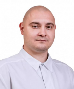 Дыбец Александр Александрович стоматолог